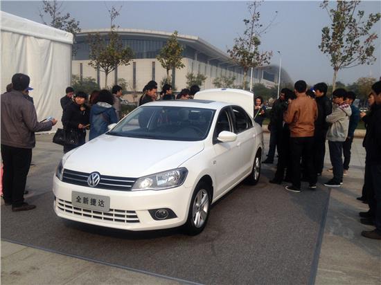 太阳成集团tyc7111cc:决定加盟AC米兰?只需5分钟!波黑门神曾轰91.9米世界最远进球(图3) 太阳成集团tyc7111cc