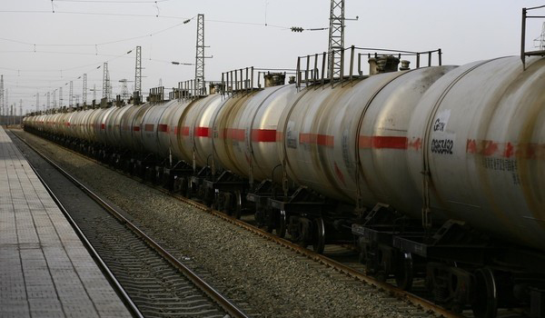 衣柜定制雪宝荣获2018中国全屋定制十大品牌:太阳成集团tyc7111cc(图1) 太阳成集团tyc7111cc