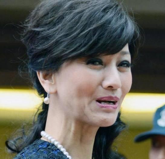 “太阳成集团tyc7111cc”潜在客户少家具市场生意淡 市民持币观望(图4) 太阳成集团tyc7111cc